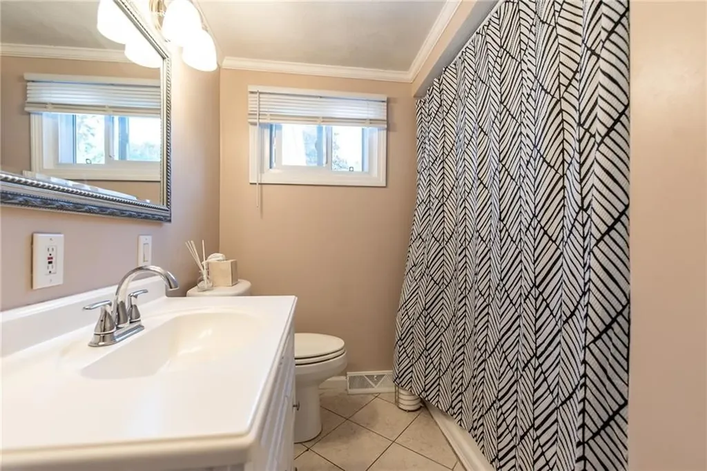158 Almy Street Warwick RI 02886