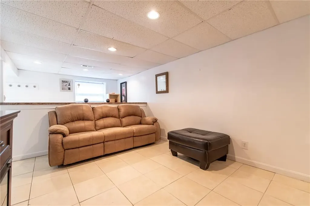 158 Almy Street Warwick RI 02886