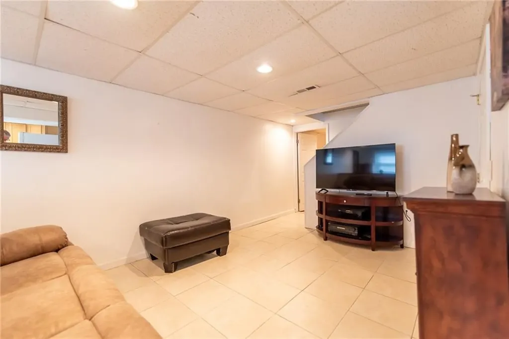 158 Almy Street Warwick RI 02886
