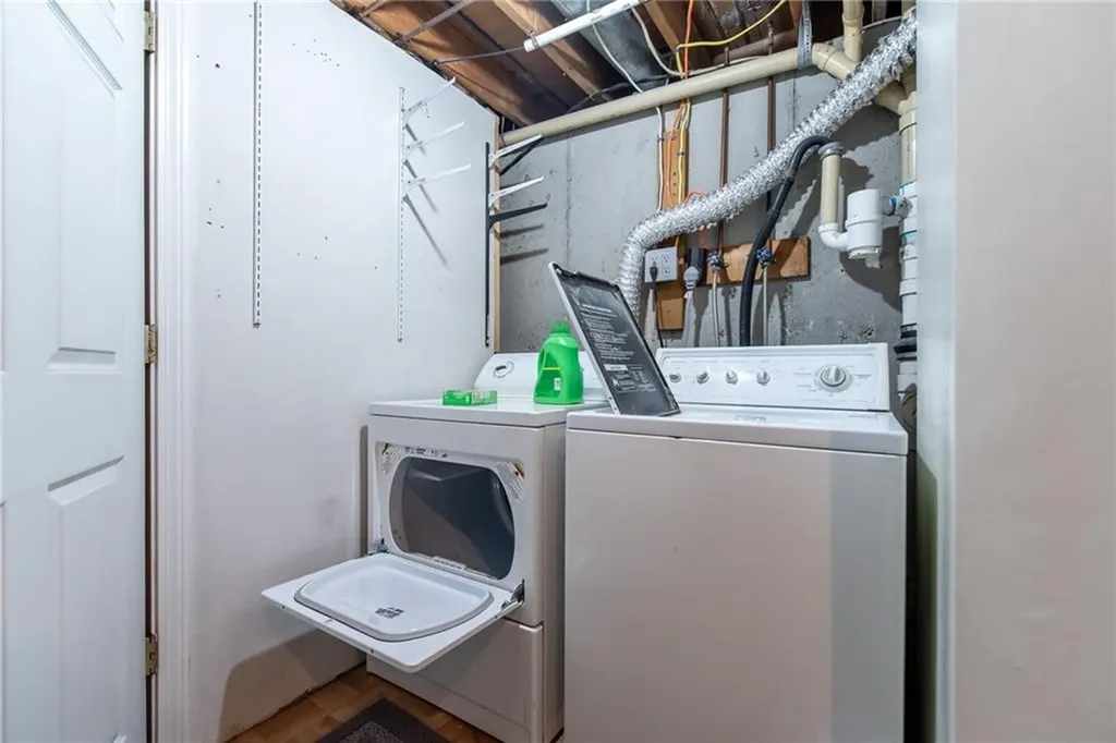 158 Almy Street Warwick RI 02886