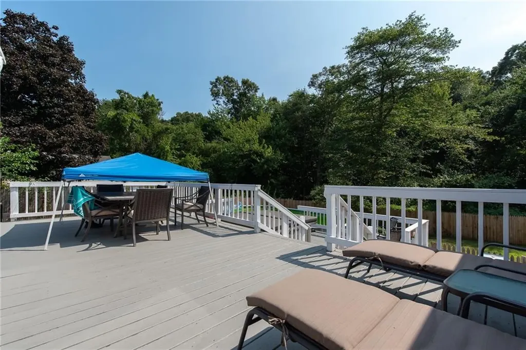 158 Almy Street Warwick RI 02886