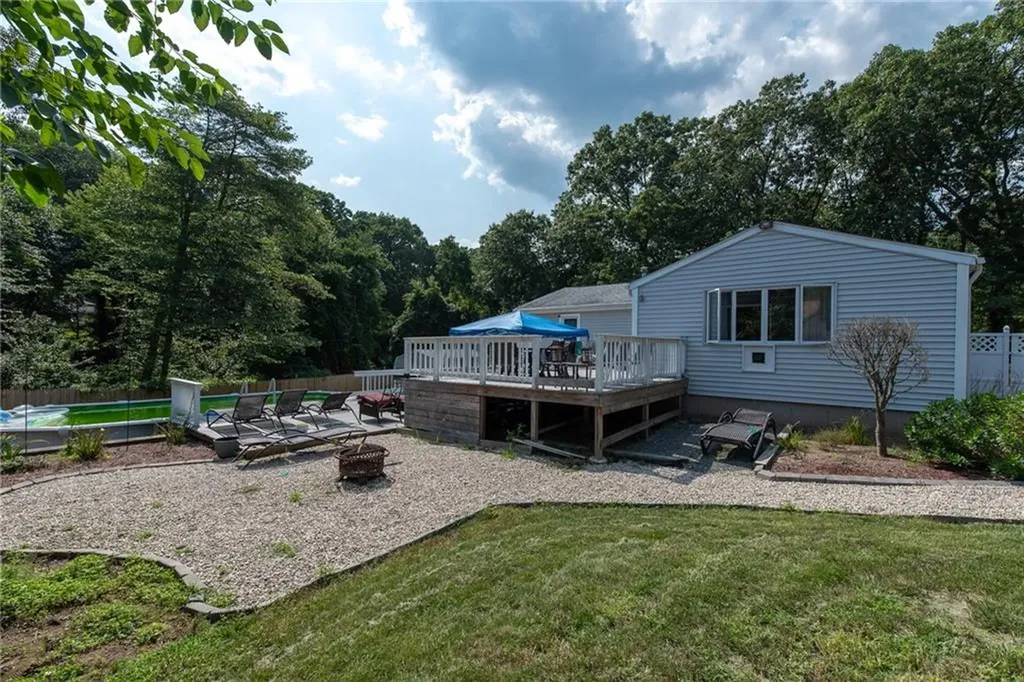 158 Almy Street Warwick RI 02886
