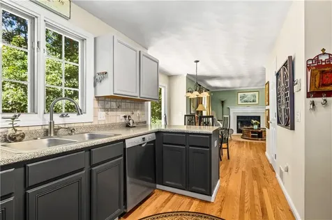 123 Country Hill Lane North Kingstown RI 02852