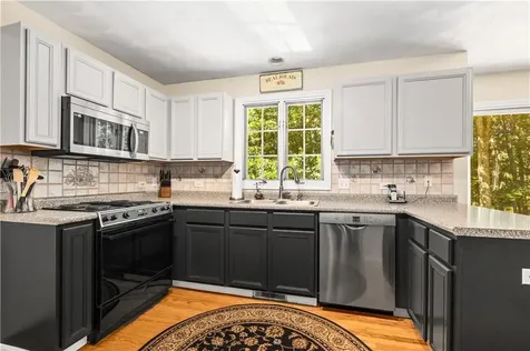 123 Country Hill Lane North Kingstown RI 02852