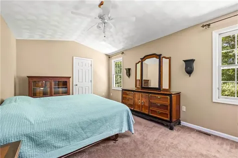 123 Country Hill Lane North Kingstown RI 02852