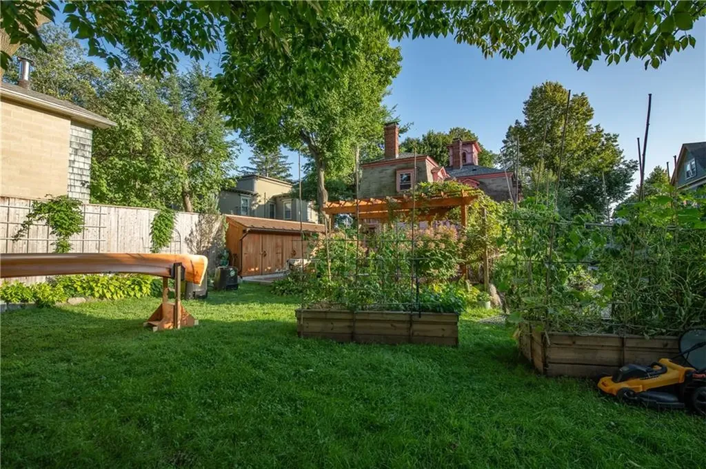 168 Cypress Street Providence RI 02906