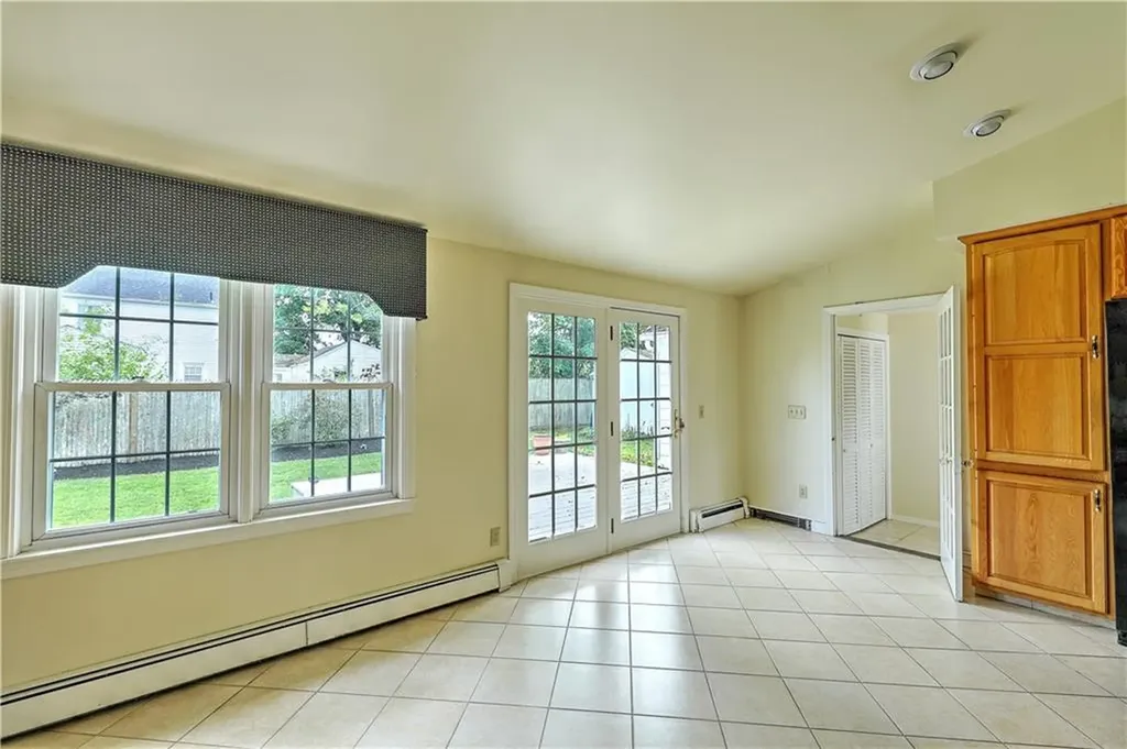 4 Stoney Brook Court Cumberland RI 02864