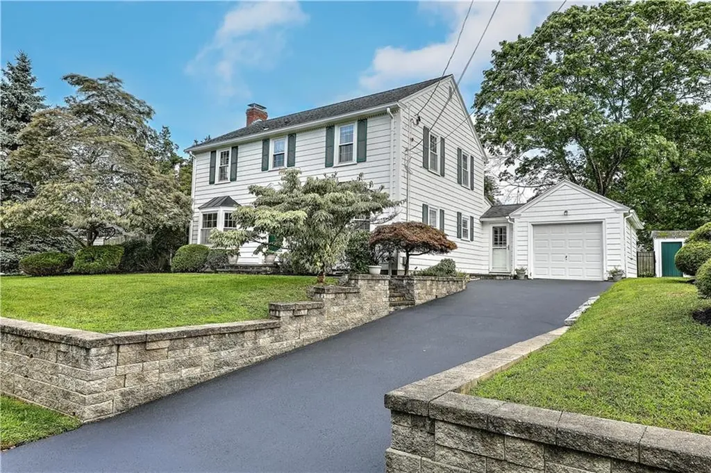 4 Stoney Brook Court Cumberland RI 02864