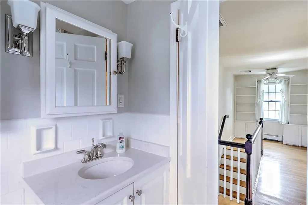 4 Stoney Brook Court Cumberland RI 02864
