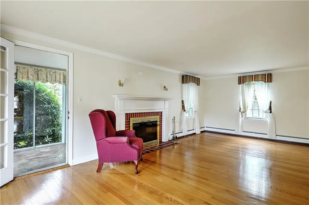4 Stoney Brook Court Cumberland RI 02864