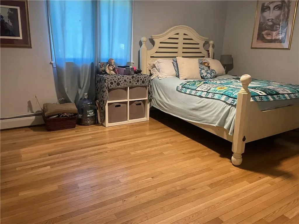 527 Hatchery Road North Kingstown RI 02852