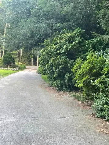 527 Hatchery Road North Kingstown RI 02852