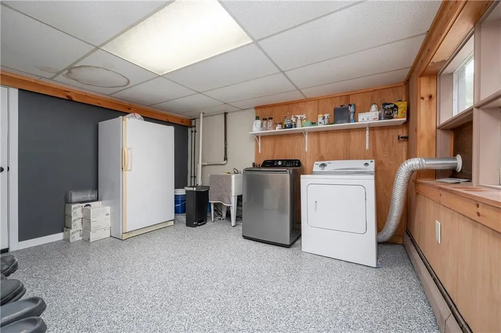 9 Poplar Street Woonsocket RI 02895