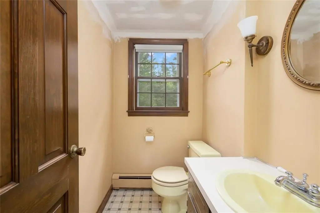 8 White Pine Drive Cumberland RI 02864