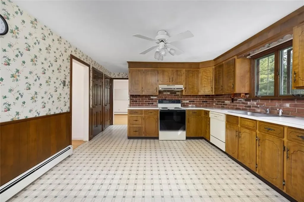 8 White Pine Drive Cumberland RI 02864