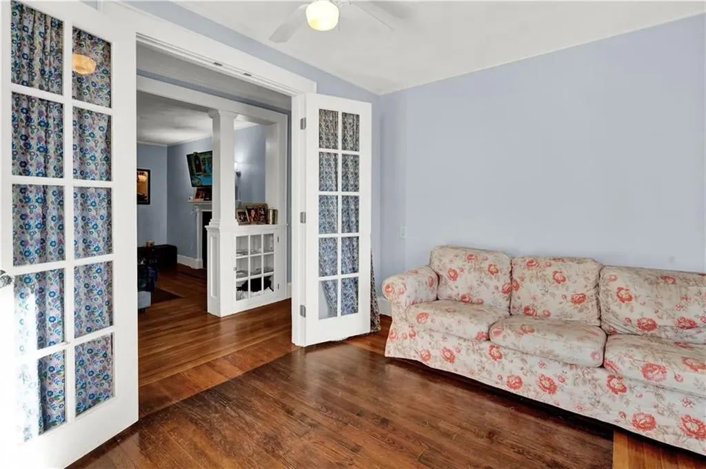 145 Market Street Warren RI 02885