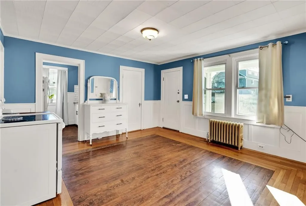 145 Market Street Warren RI 02885