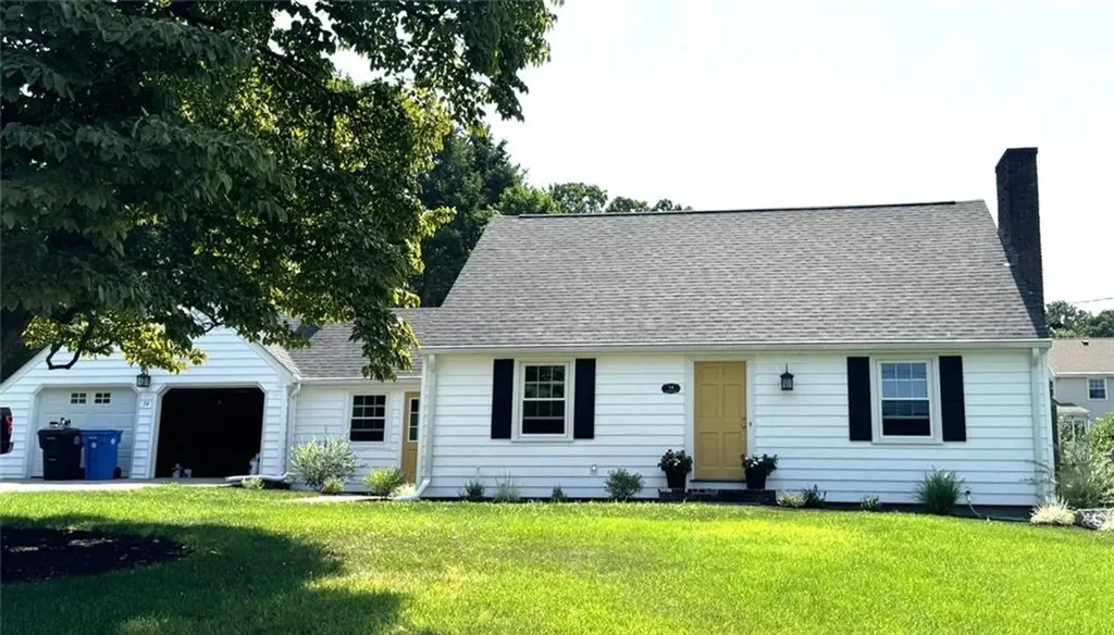 14 White Hill Lane Cumberland RI 02864