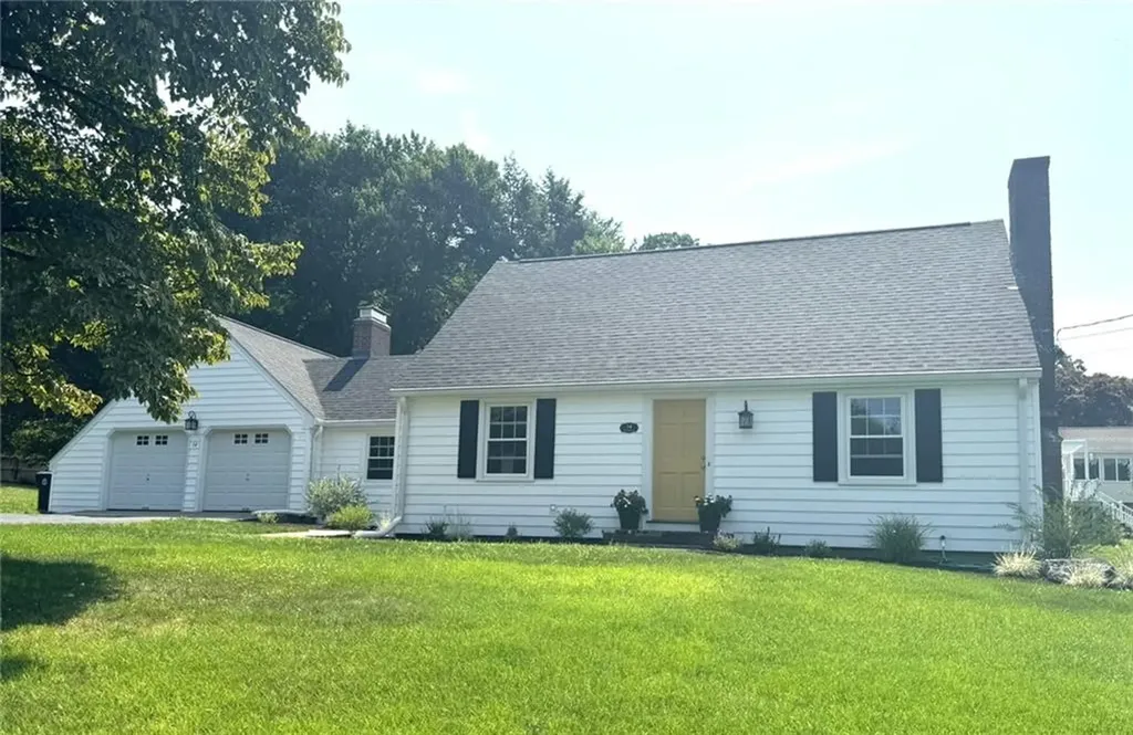 14 White Hill Lane Cumberland RI 02864