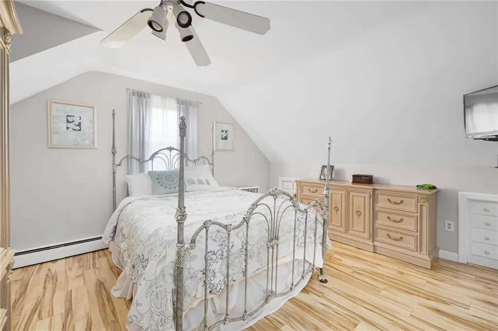 14 Fleet Avenue Warwick RI 02888
