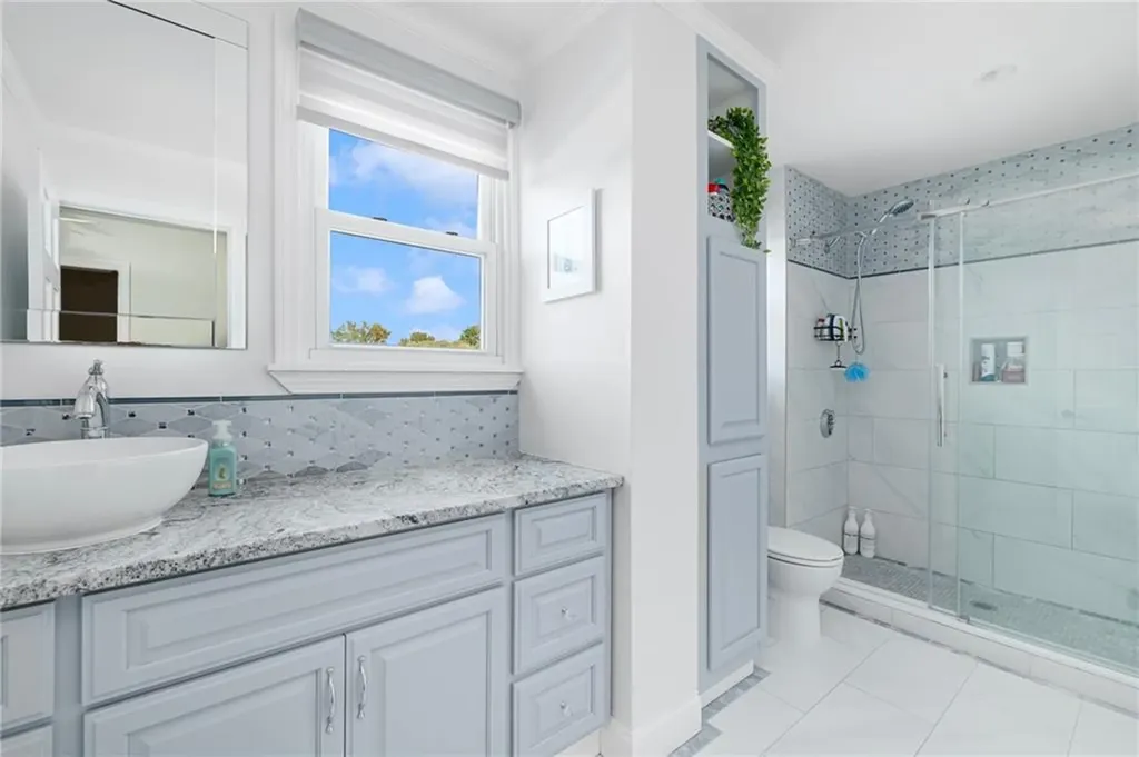 14 Fleet Avenue Warwick RI 02888