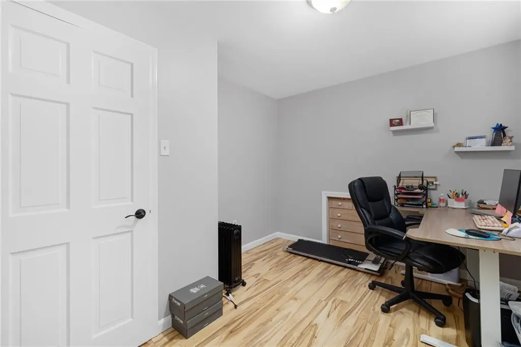 14 Fleet Avenue Warwick RI 02888