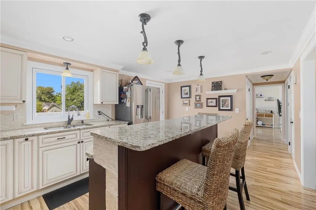 14 Fleet Avenue Warwick RI 02888