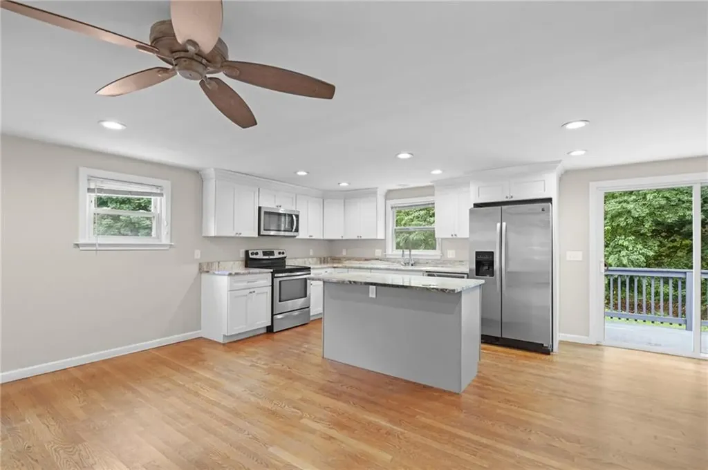 23 Yellowstone Avenue Warwick RI 02888