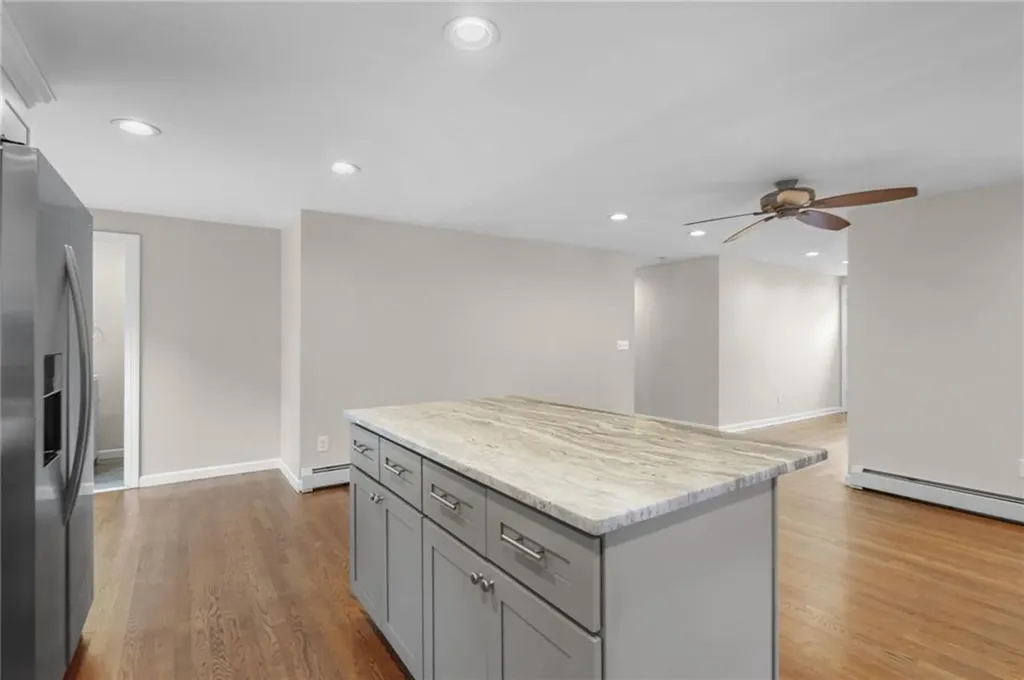 23 Yellowstone Avenue Warwick RI 02888