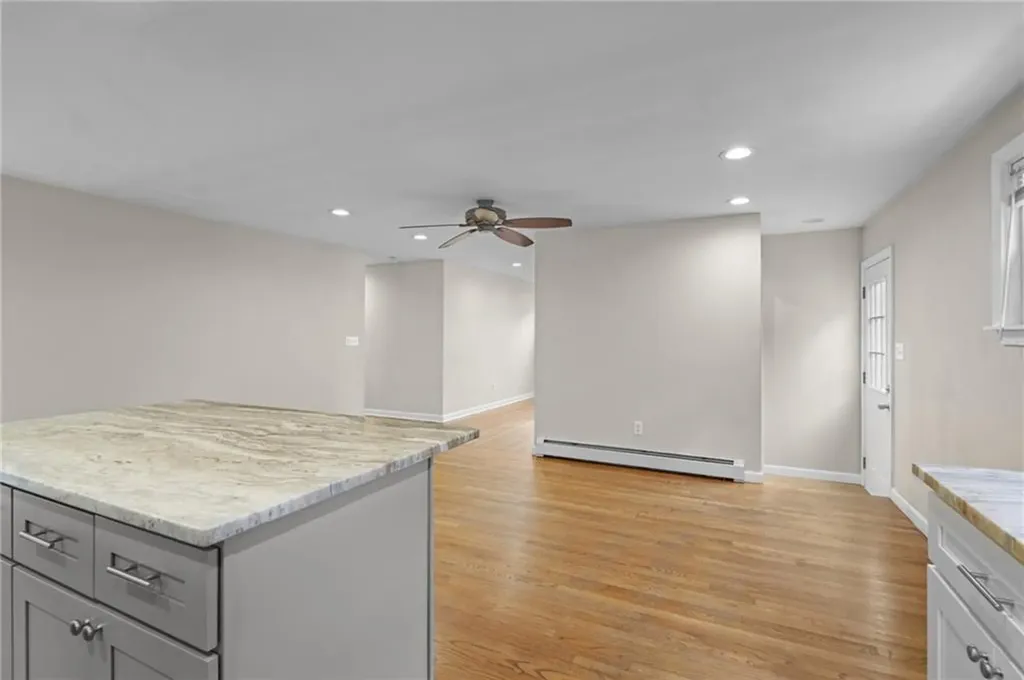 23 Yellowstone Avenue Warwick RI 02888