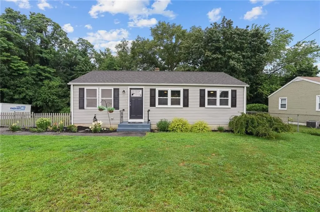 23 Yellowstone Avenue Warwick RI 02888