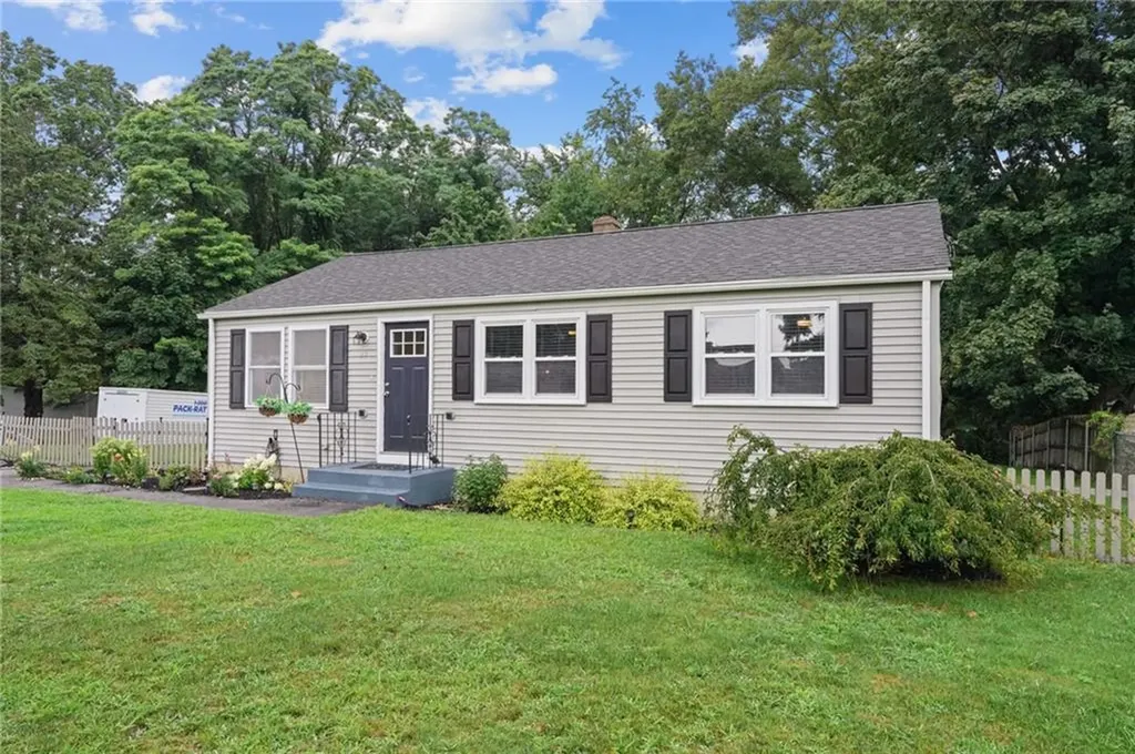 23 Yellowstone Avenue Warwick RI 02888