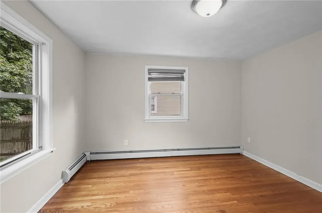23 Yellowstone Avenue Warwick RI 02888