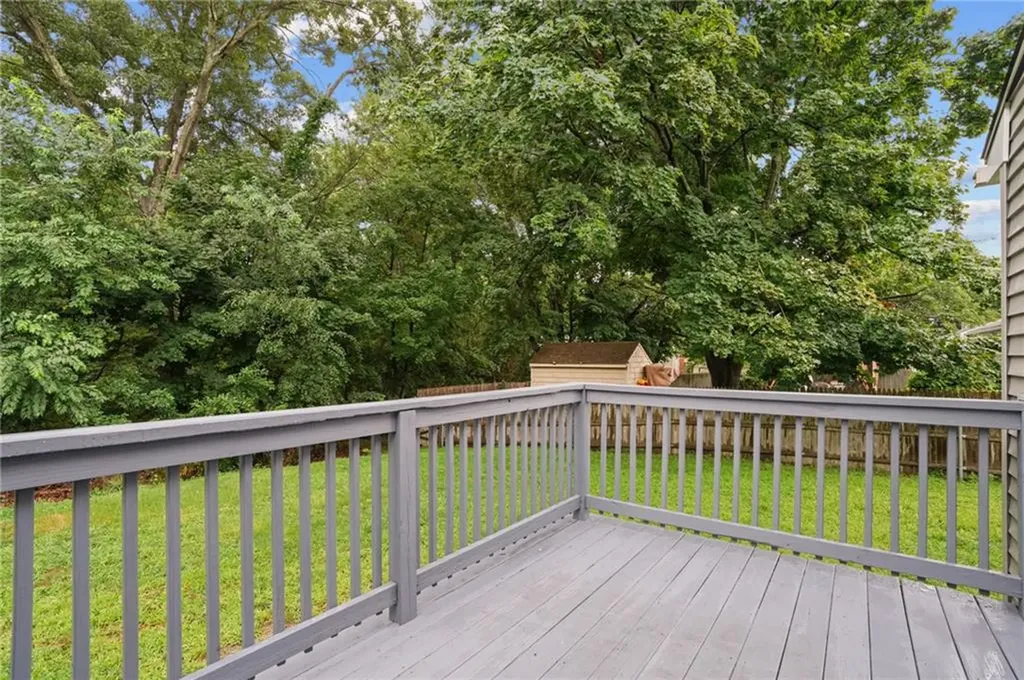 23 Yellowstone Avenue Warwick RI 02888