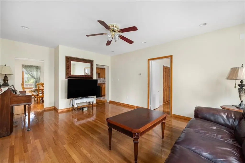 189 Dexter Street Providence RI 02907