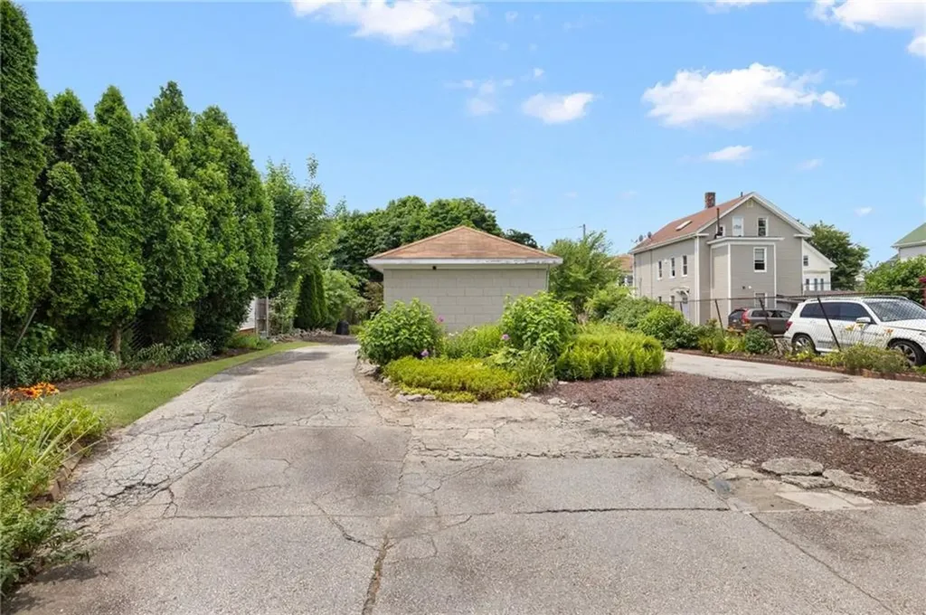 189 Dexter Street Providence RI 02907