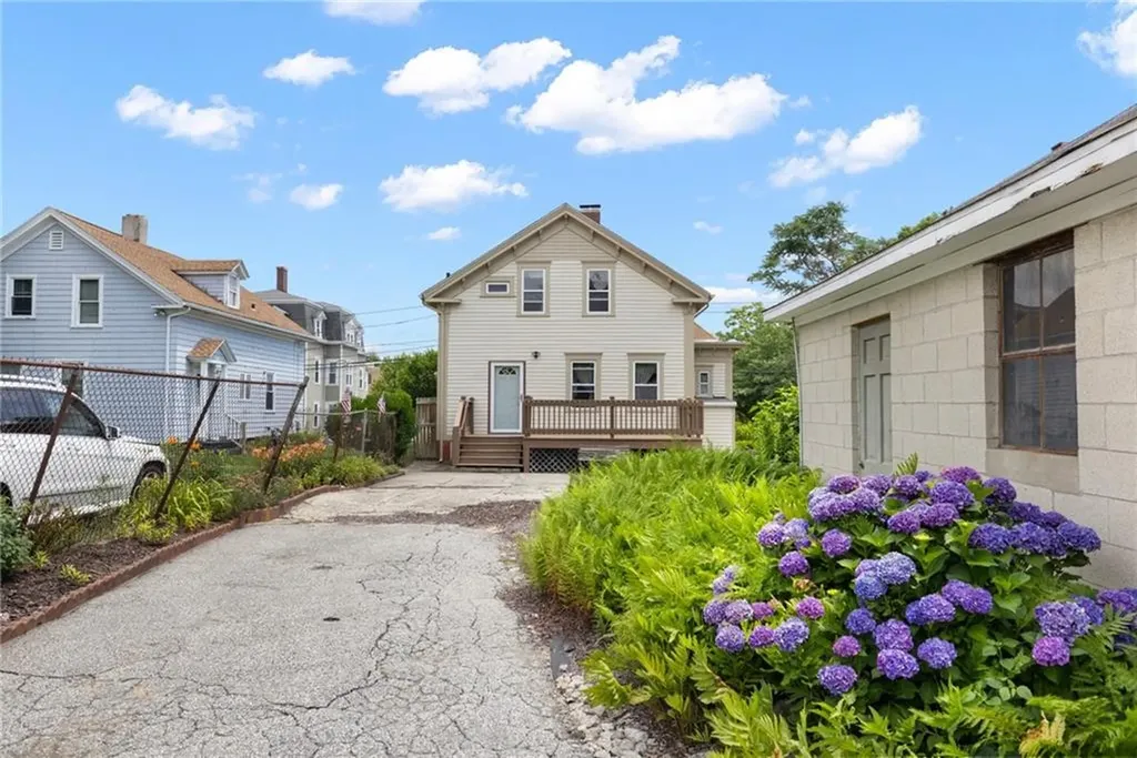 189 Dexter Street Providence RI 02907