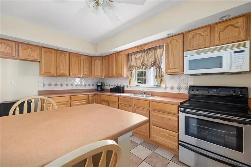 189 Dexter Street Providence RI 02907