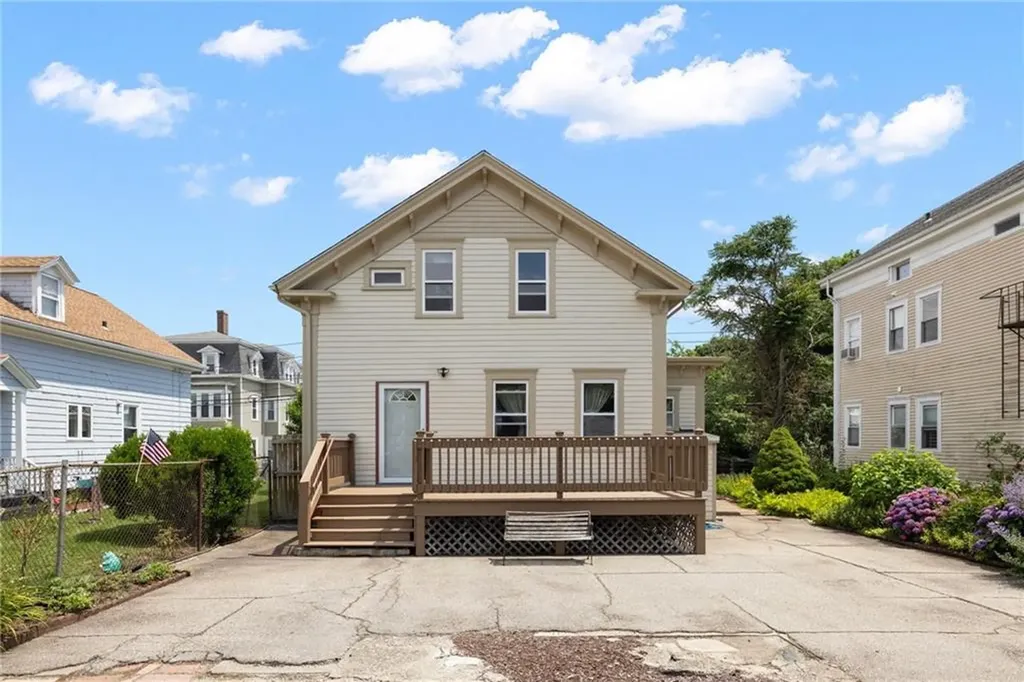 189 Dexter Street Providence RI 02907