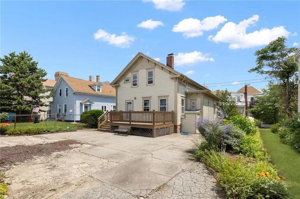 189 Dexter Street Providence RI 02907
