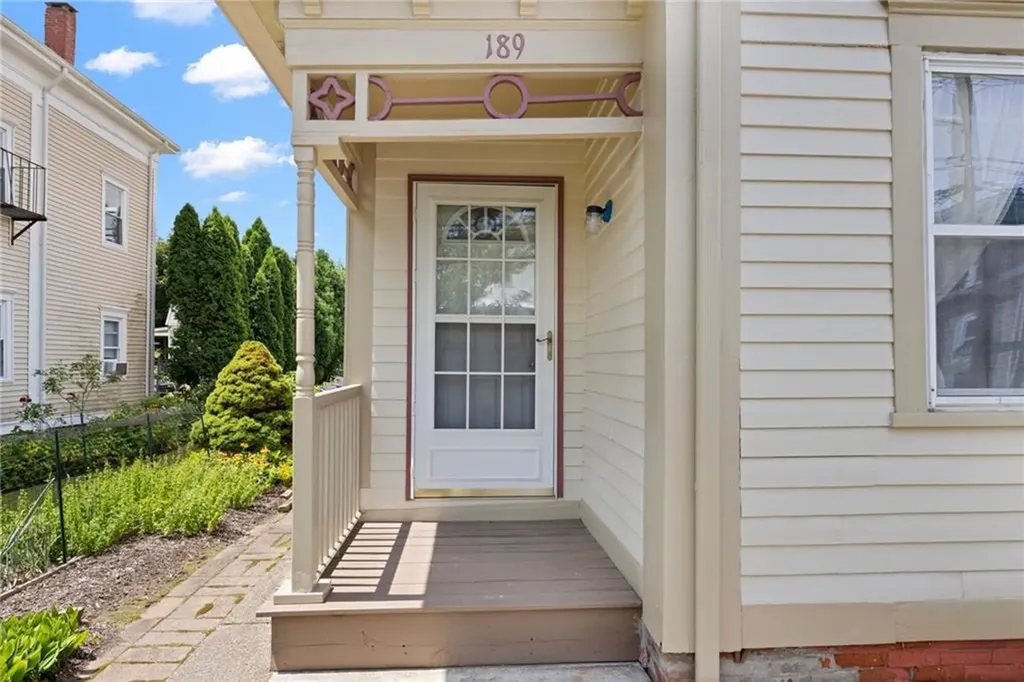 189 Dexter Street Providence RI 02907
