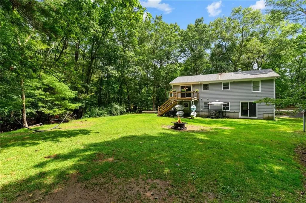 5 Boswell Trail Foster RI 02825