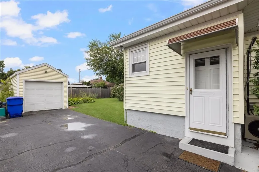 58 Dorman Avenue North Providence RI 02904