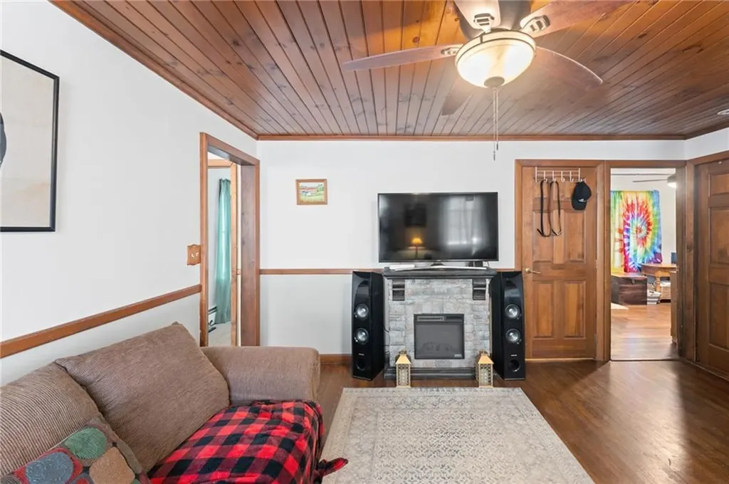 160 Crawford Street Woonsocket RI 02895