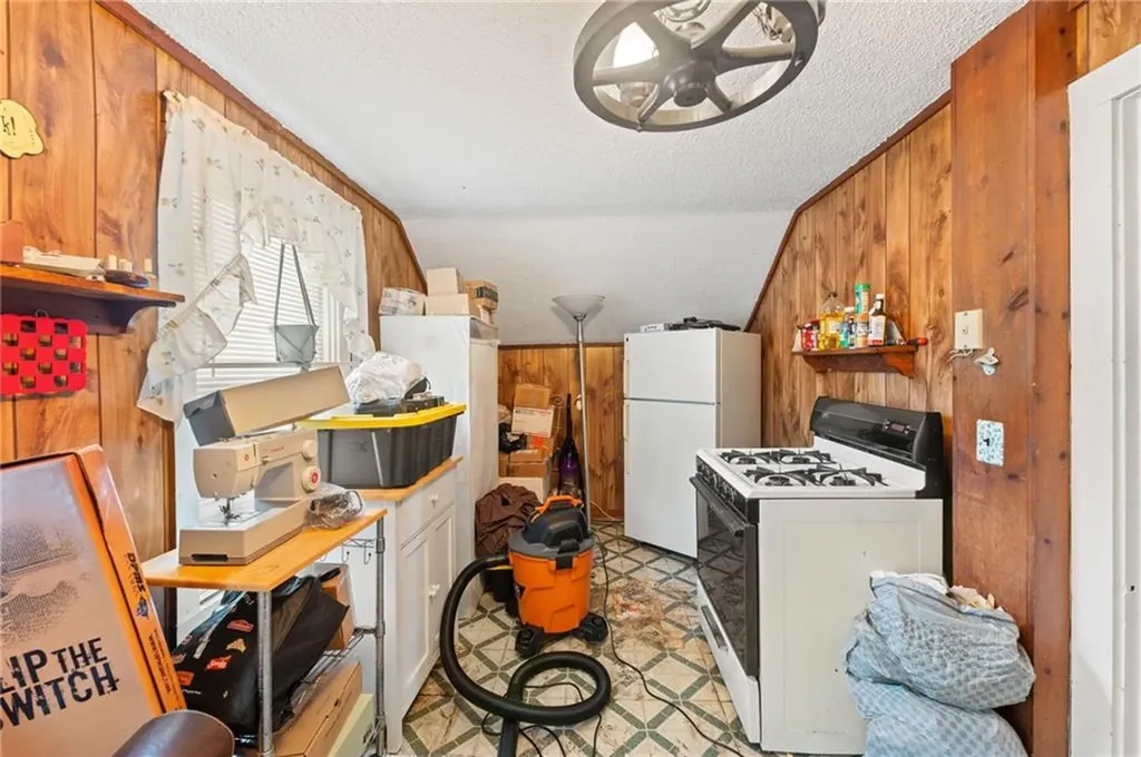 160 Crawford Street Woonsocket RI 02895