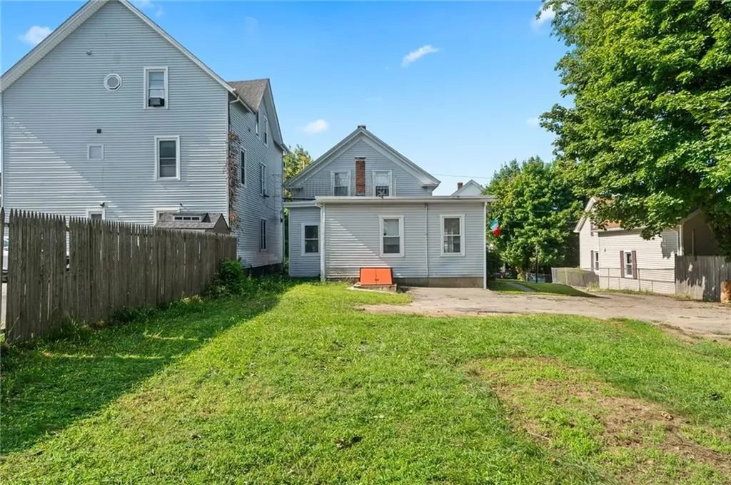 160 Crawford Street Woonsocket RI 02895