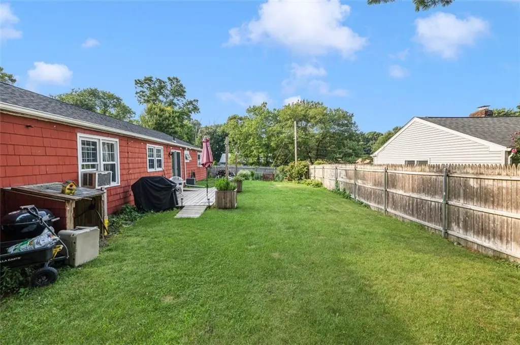 70 Broadbent Street Warwick RI 02886