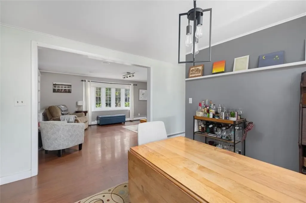 70 Broadbent Street Warwick RI 02886