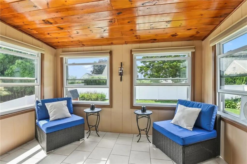 43 Dix Avenue Johnston RI 02919