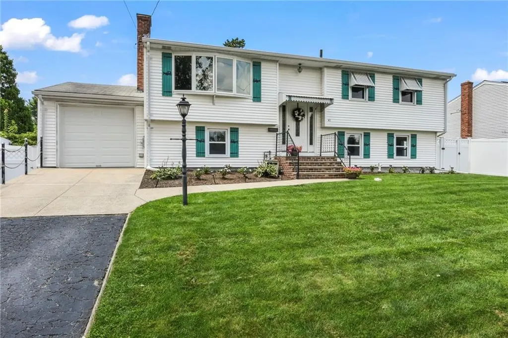 43 Dix Avenue Johnston RI 02919